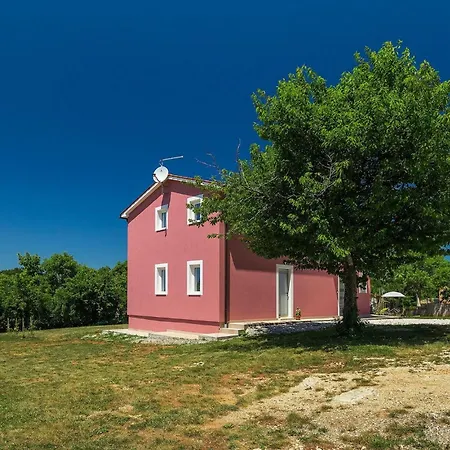 Villa May بوريتش