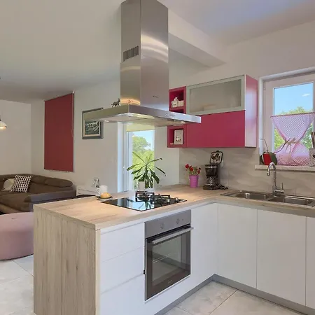 Villa May Semesterbostad *