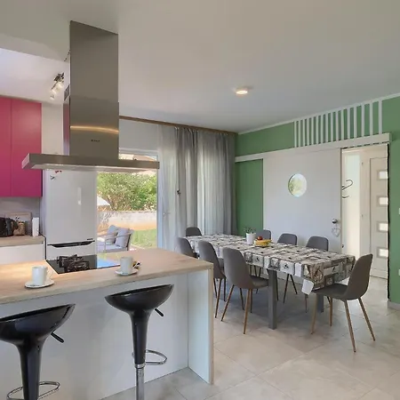 Villa May Hébergement de vacances Poreč