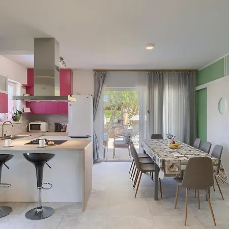 Villa May * بوريتش