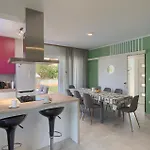 Villa May 펜션 포레치